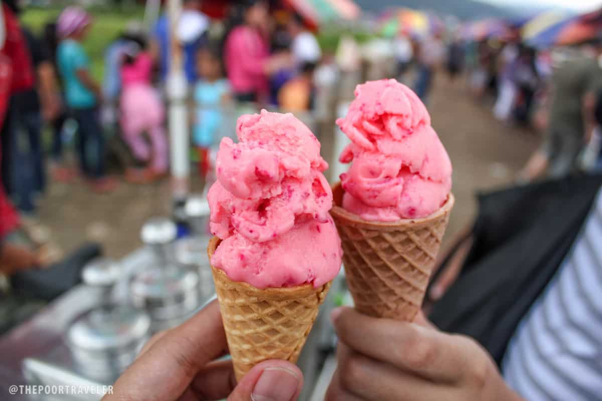 草莓冰淇淋！比我们通常在城市中拥有的人好！