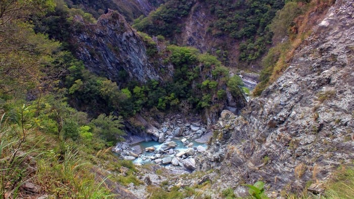 快照:台湾太鲁阁峡谷的蜿蜒小径