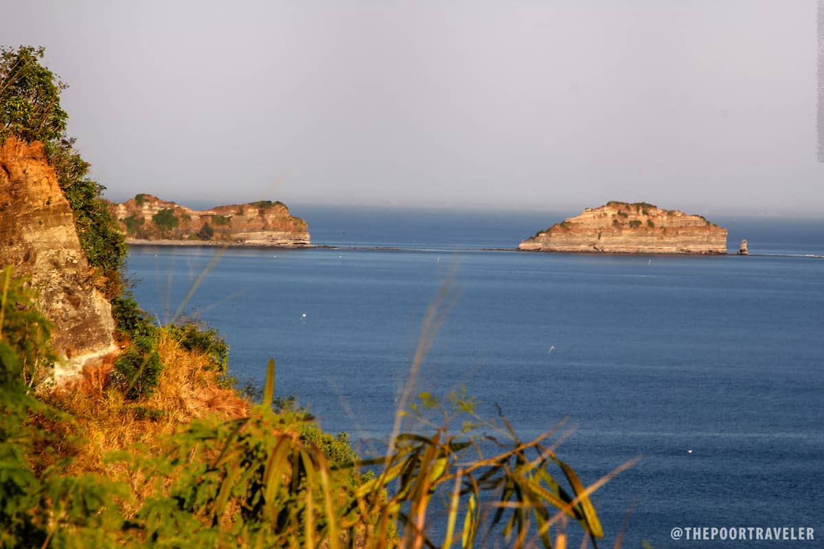 从日本的和平花园中看到Corregidor岛的尾端的景色。