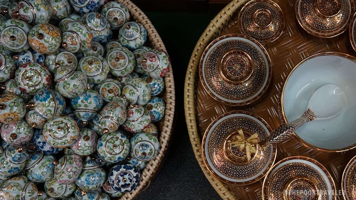 Benjarong瓷器村 - 迷你瓷器和餐具套装
