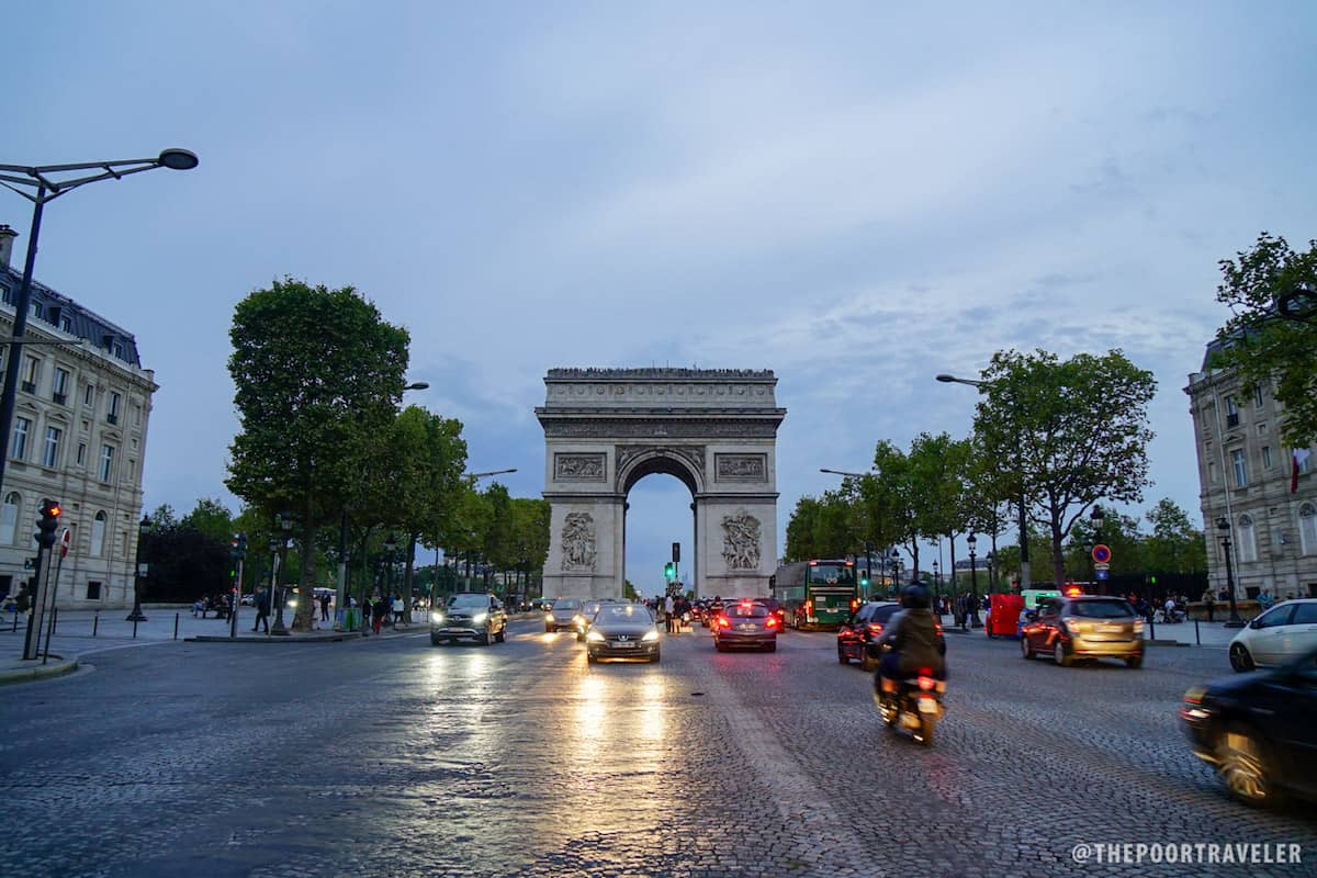 Triomphe和Champs-elysees距离酒店仅几步之遥。