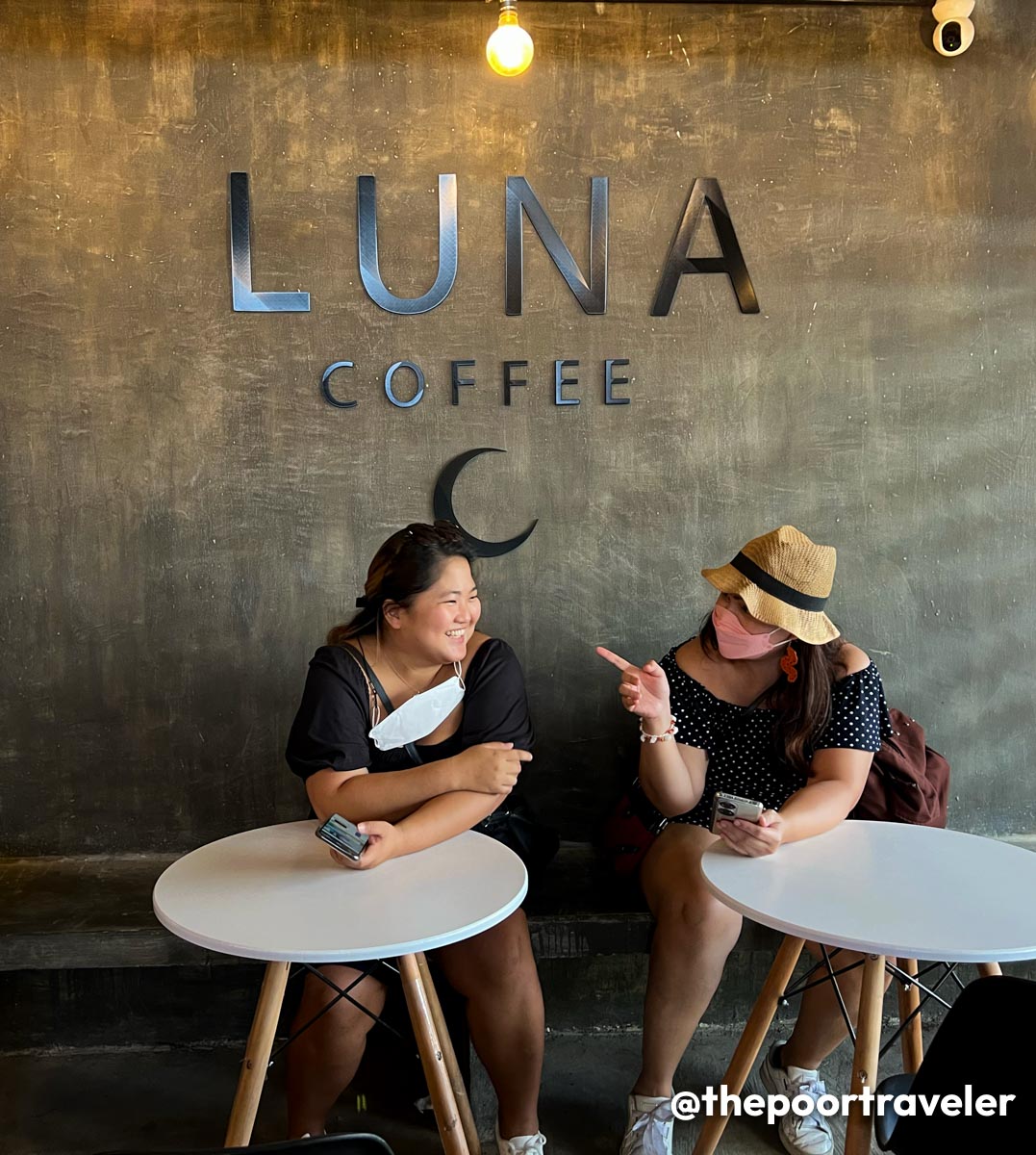 罗哈斯市的Luna咖啡馆